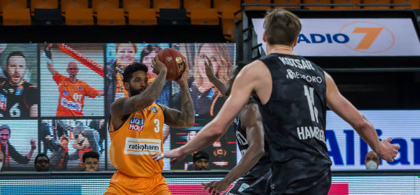 袁悦作为中 袁悦作为中